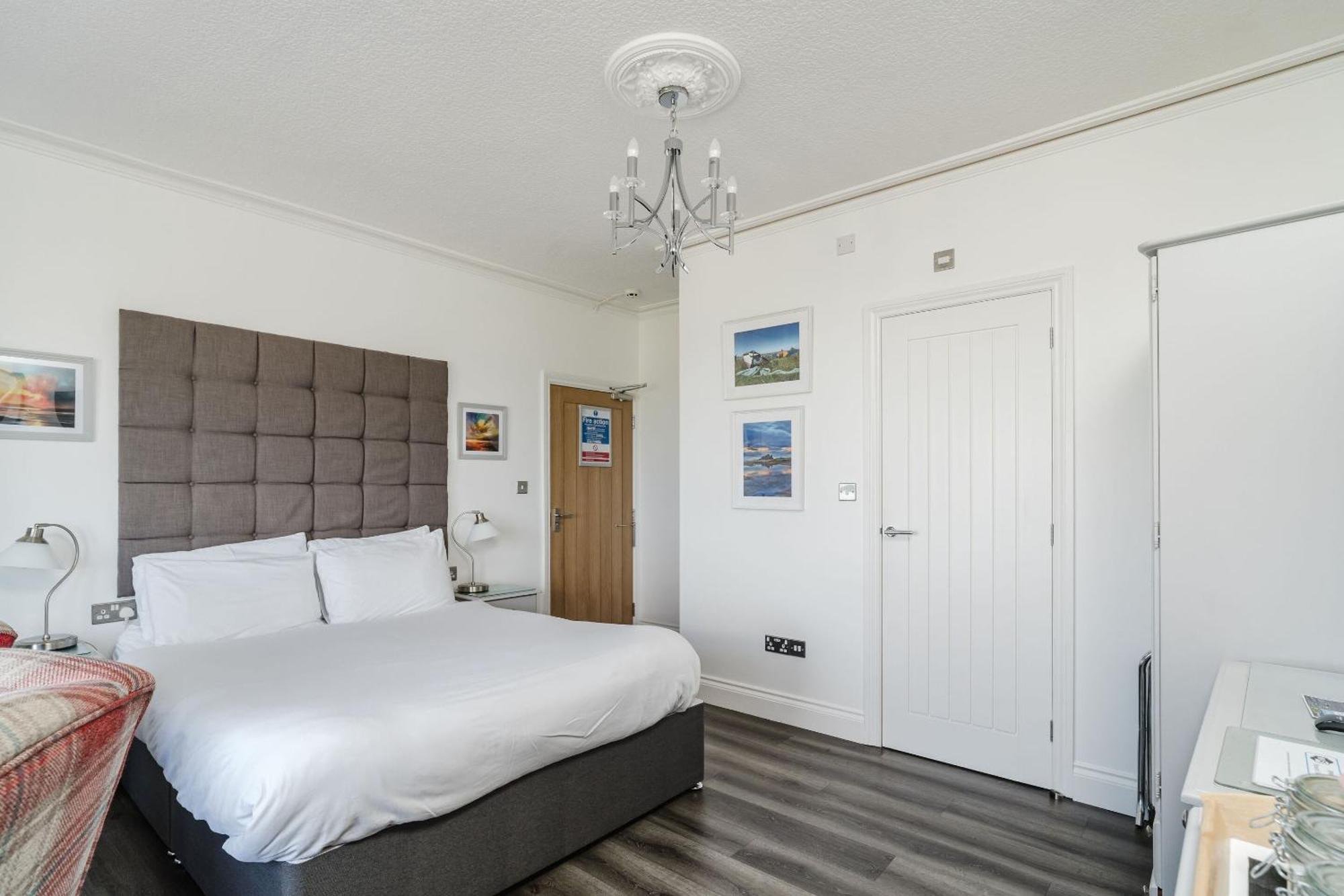 The Roxburgh Guest Accommodation Berwick Upon Tweed Exterior photo