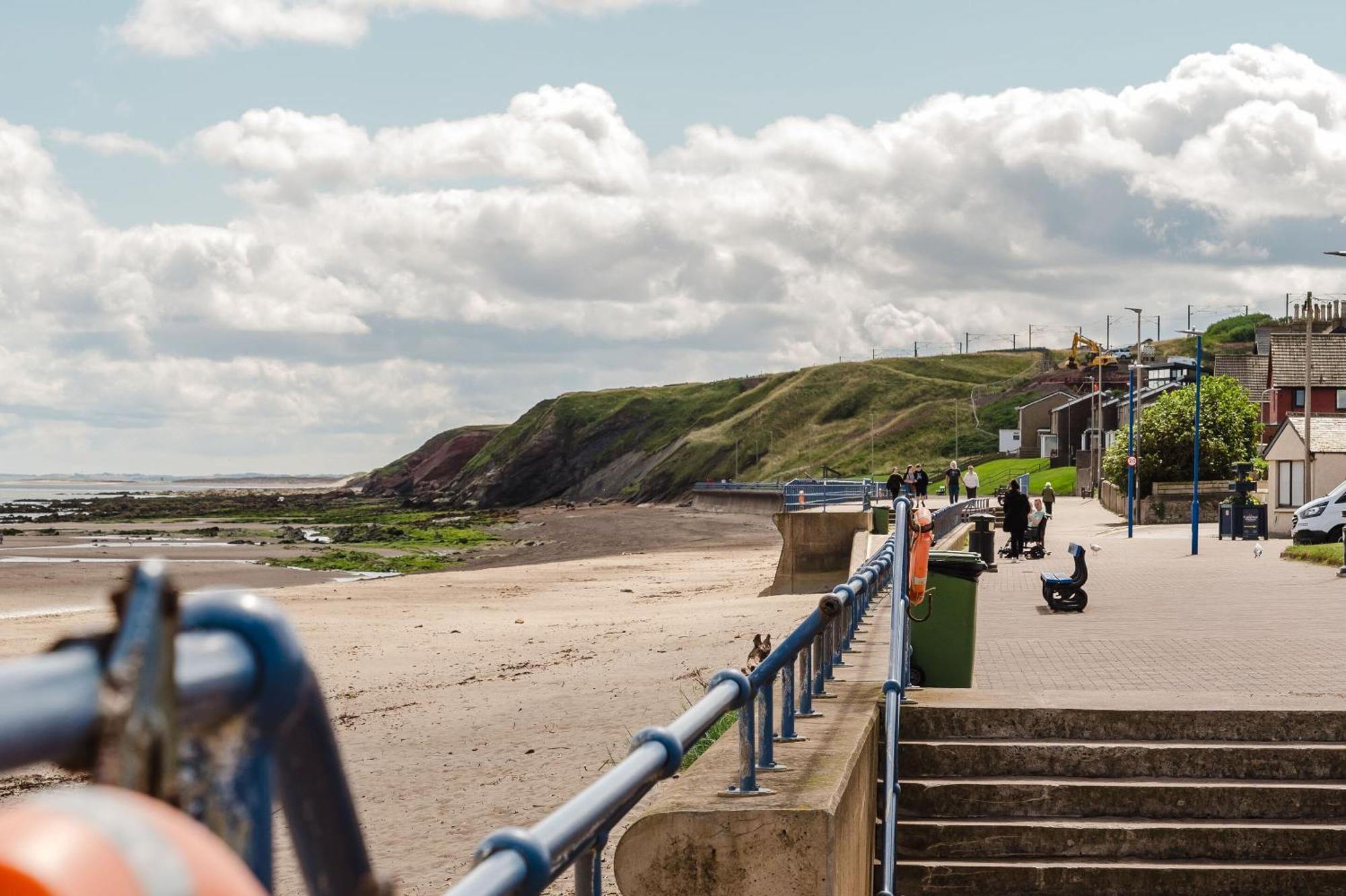 The Roxburgh Guest Accommodation Berwick Upon Tweed Exterior photo