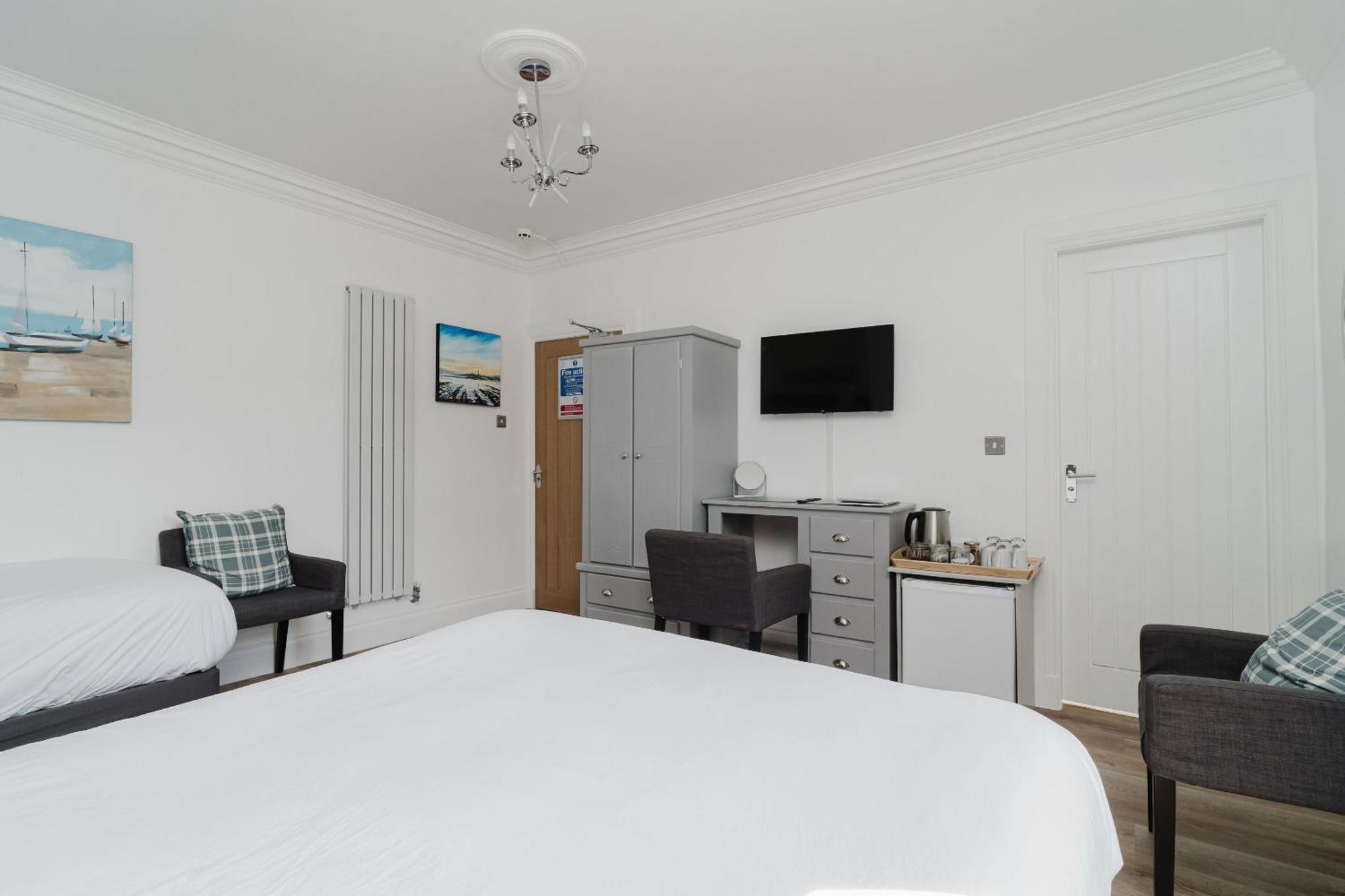 The Roxburgh Guest Accommodation Berwick Upon Tweed Exterior photo